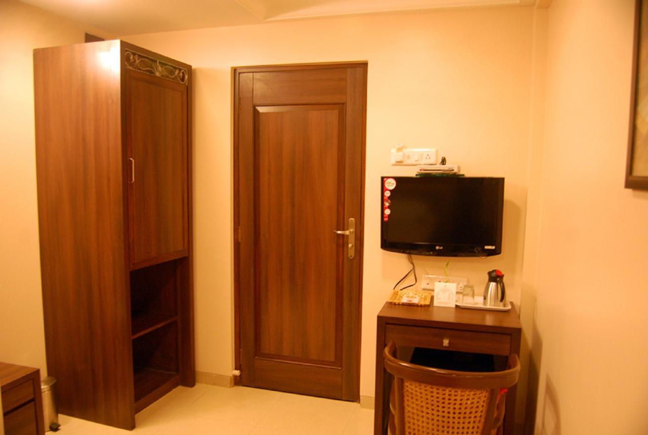 Haredia Hotel Mumbai  Buitenkant foto