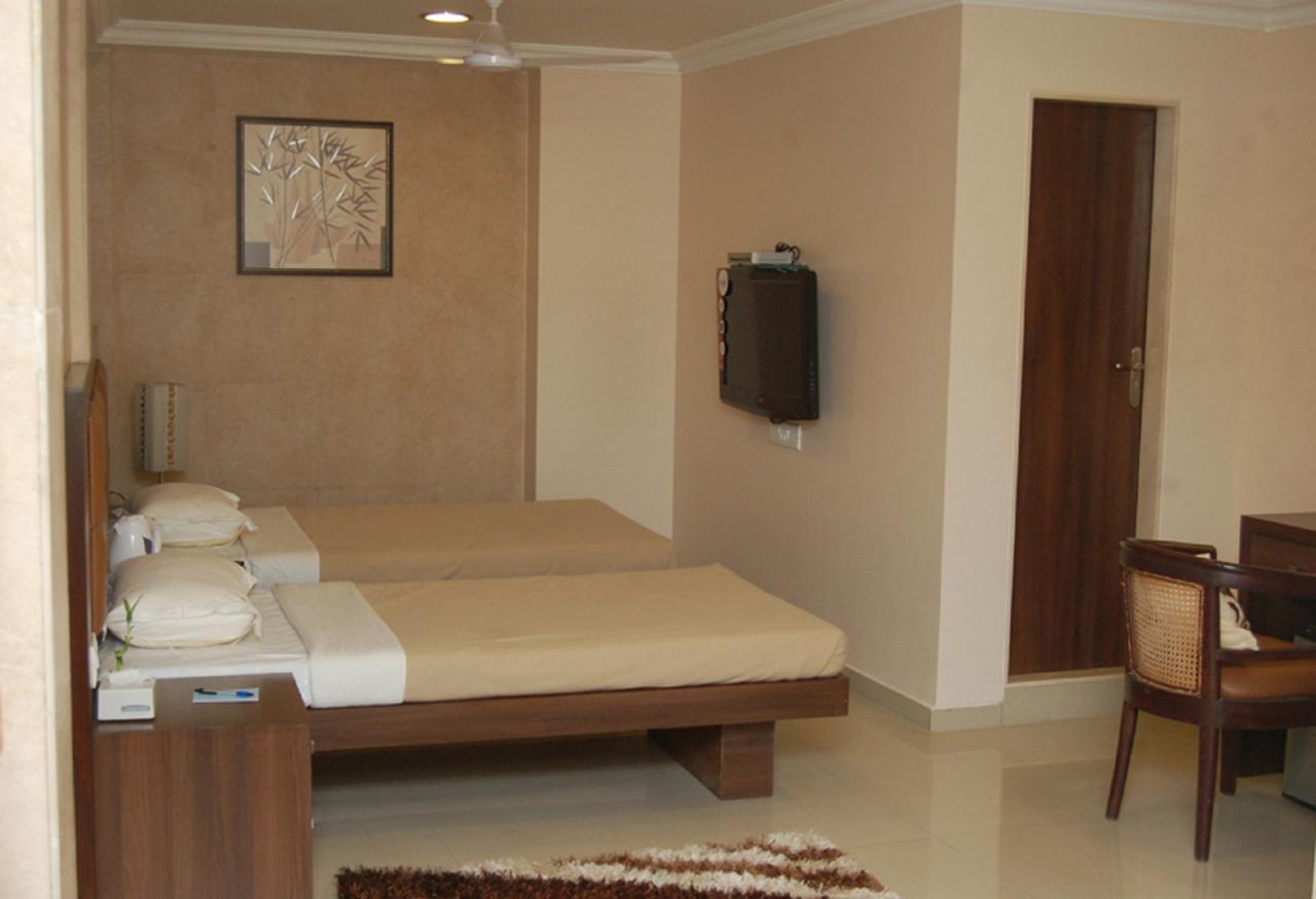 Haredia Hotel Mumbai  Buitenkant foto